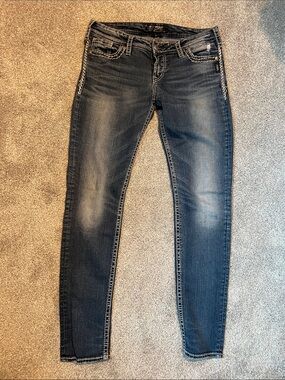 Silver Jeans Women's Faded Dark Blue Low Rise Skinny Jeans
